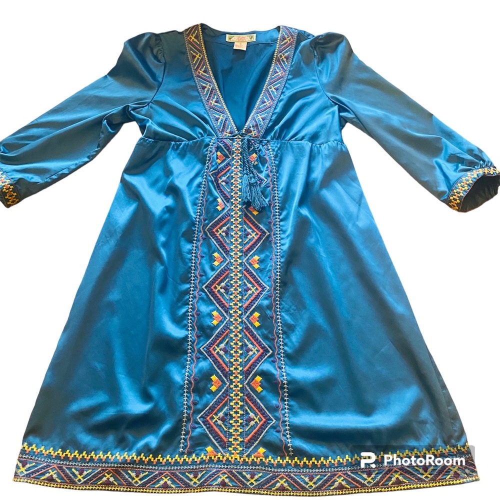 FLYING TOMATO Blue Embroided Mini Boho Dress. Size Medium Silky Hippie Festival